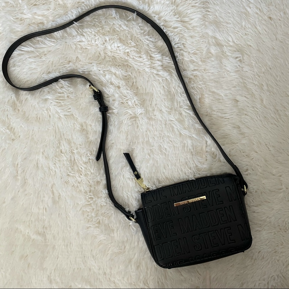 STEVE MADDEN | BLACK BODYSTRAP BAG SMALL